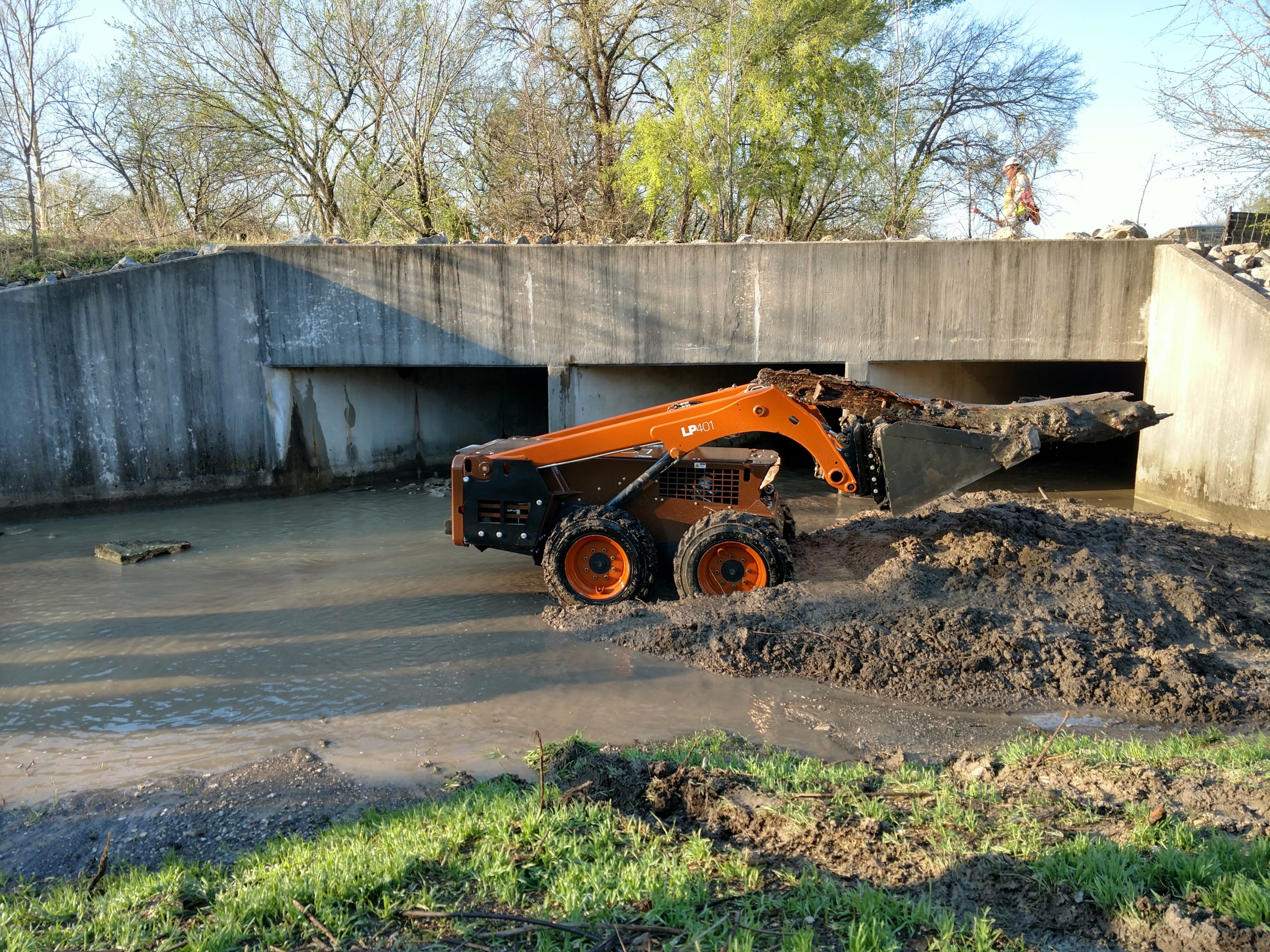 LP401 removing dirt